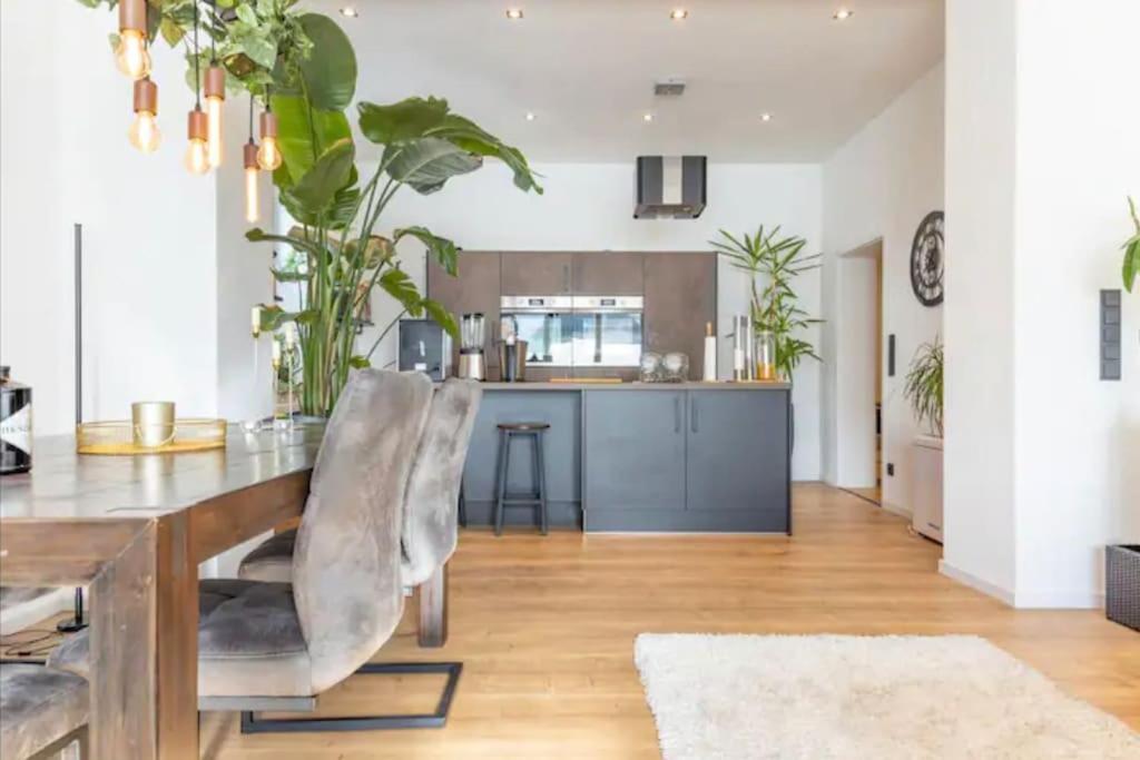 Design Apartment Im Zentrum Von Nienburg! Нинбург Экстерьер фото