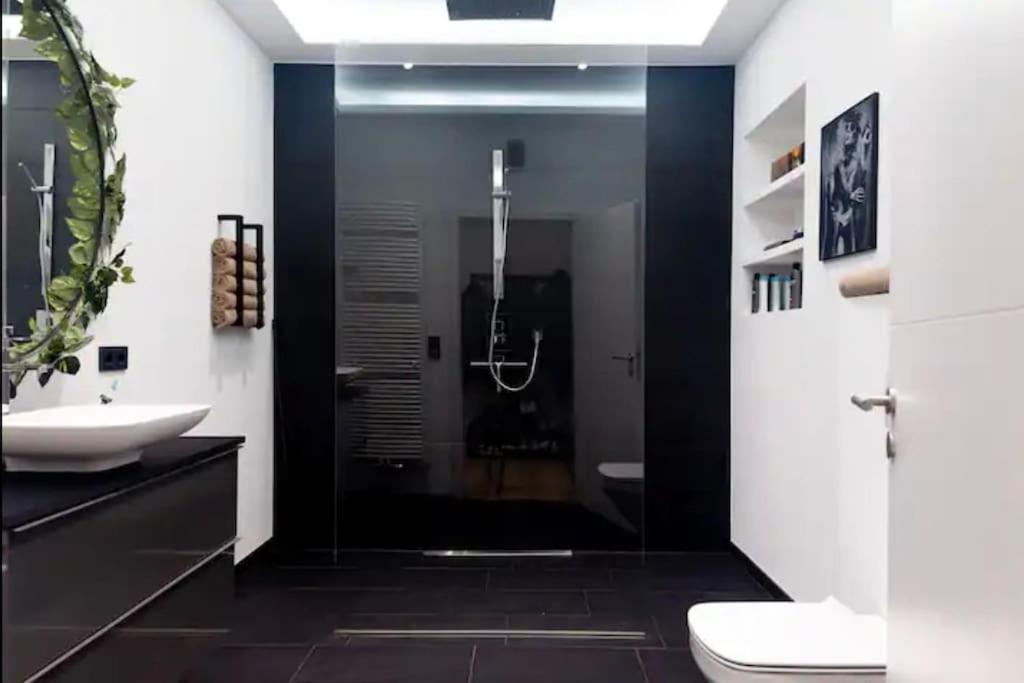 Design Apartment Im Zentrum Von Nienburg! Нинбург Экстерьер фото